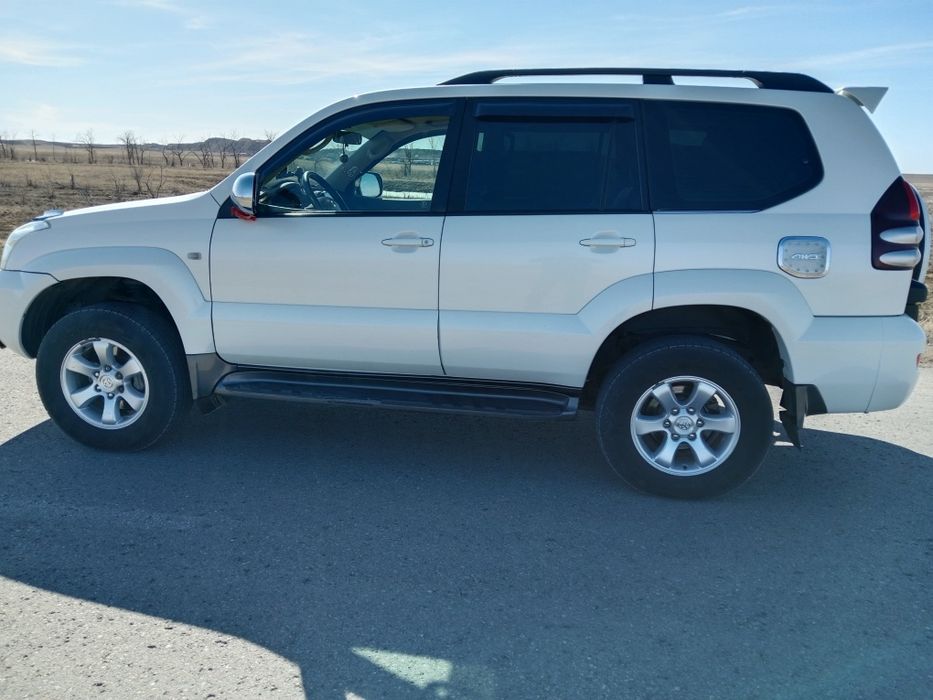 Toyota land cruiser prado