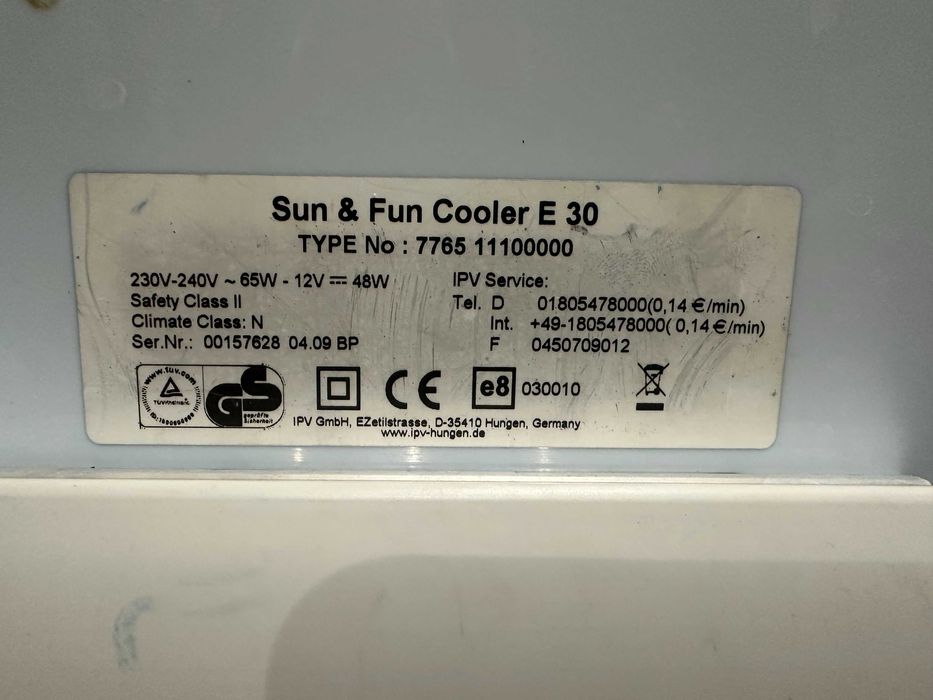 Хладилнa чанта  - , 30л, 12V-220V студено