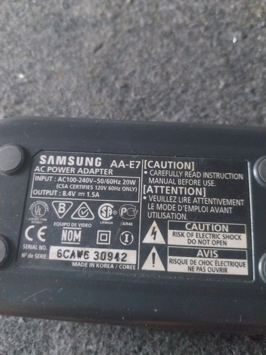 Samsung AA-E7  Зарядно