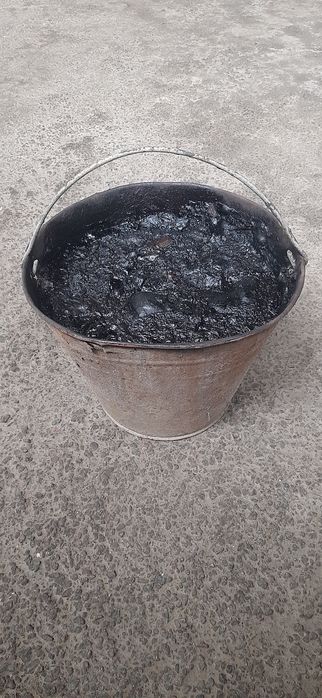 Продам битум,черная смола