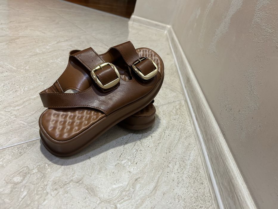 Ленти дамски ЧИСТО НОВИ сандали.