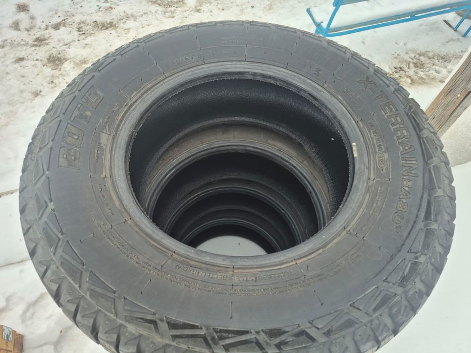 Летнее покришки  245/70/р16