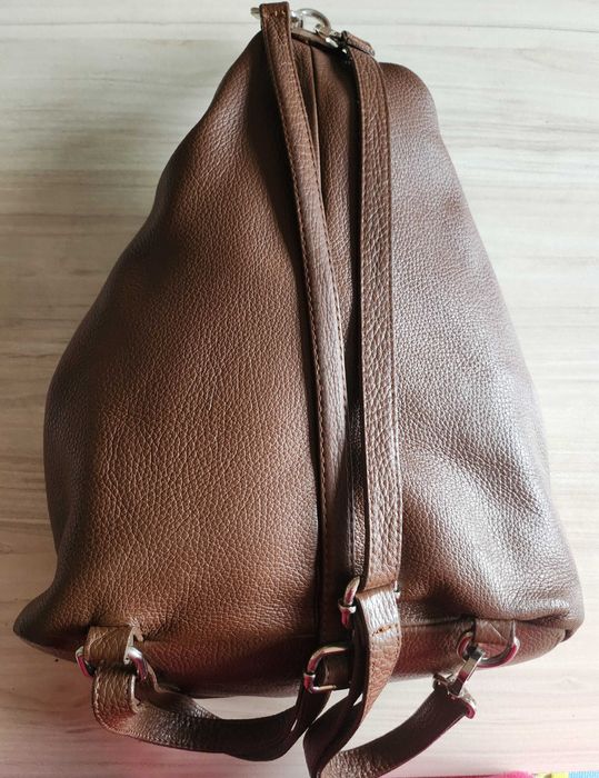 Италянски дамски раница, от естествена кожа!