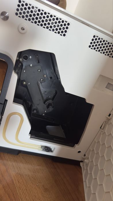 Vând espressor automat premium Miele CM 6350