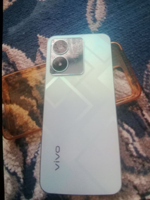 Продам виво у22 64гиг