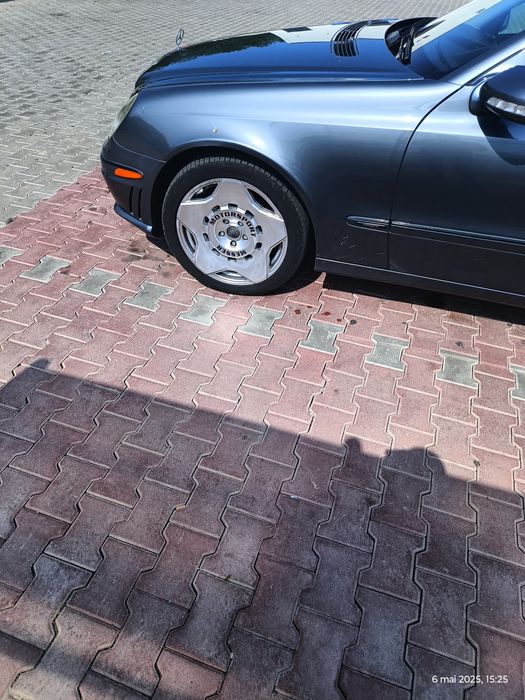 Vând jenti cu tot cu cauciucuri