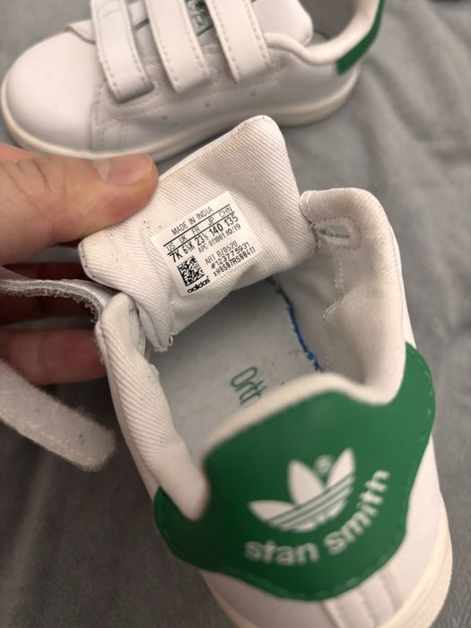 Оригинальные кроссовки Adidas на 2/3 года