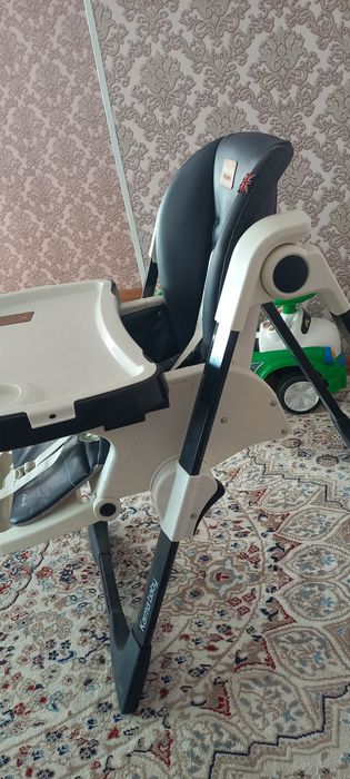 Детский стульчик на колесах.