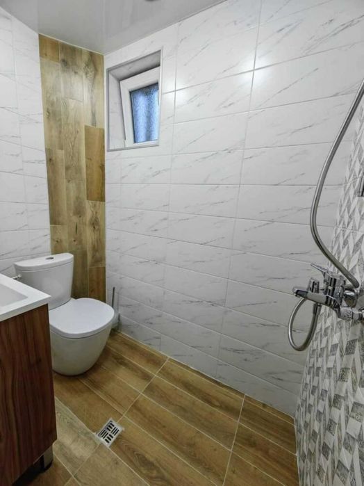 Тристаен Апартамент, Мараша