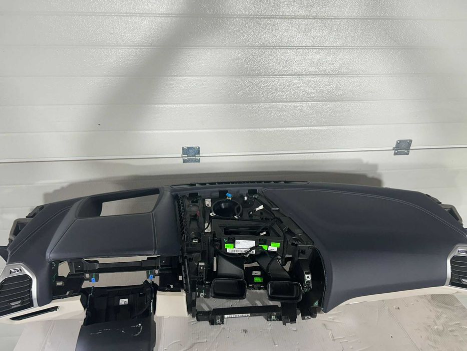Plansa Bord BMW G14 G15 G16