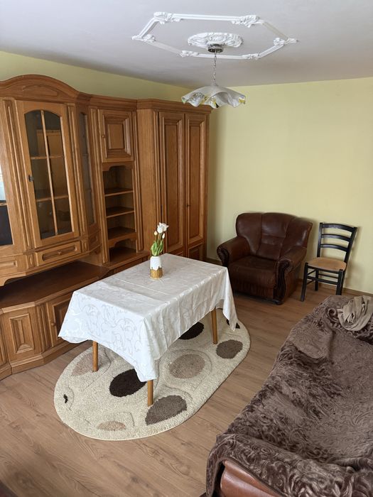 Ofer spre inchiriere, apart 2, str.Progresul(vis a vis Uzina de apa)