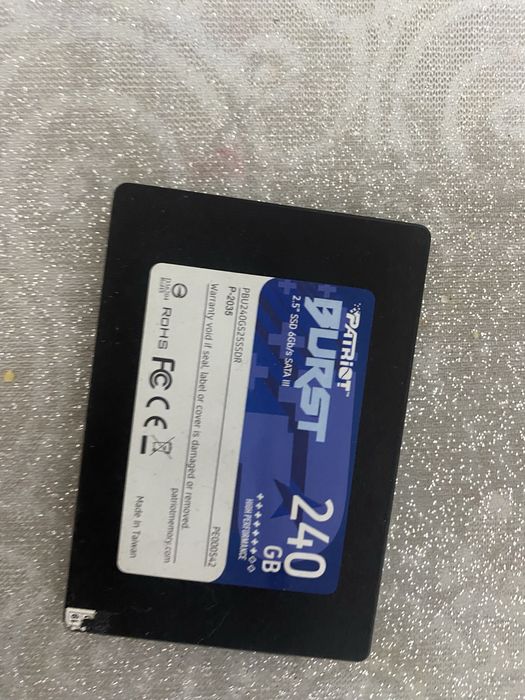 Монитор сата микрофон