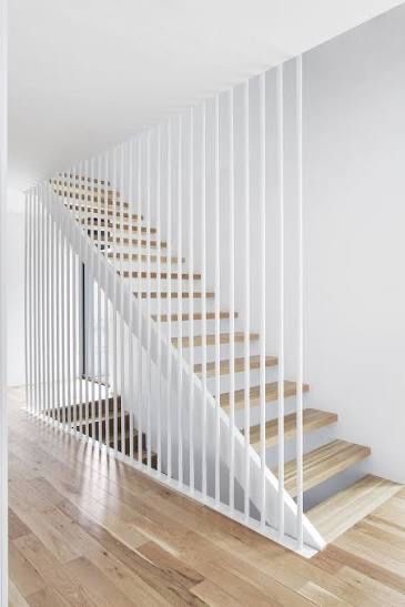 Balustradă,fier forjat,riflaje metalice, Balcoane etc