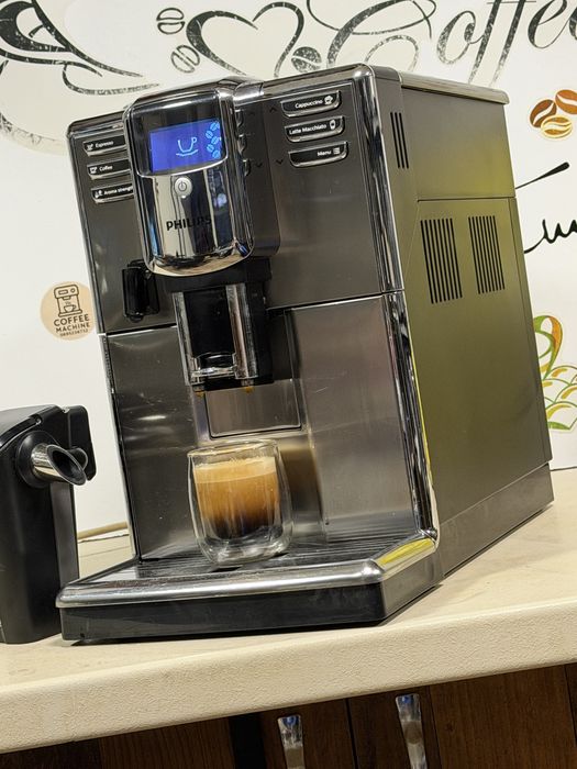 Кафемашина кафе автомат Philips Incanto Latte go с гаранция