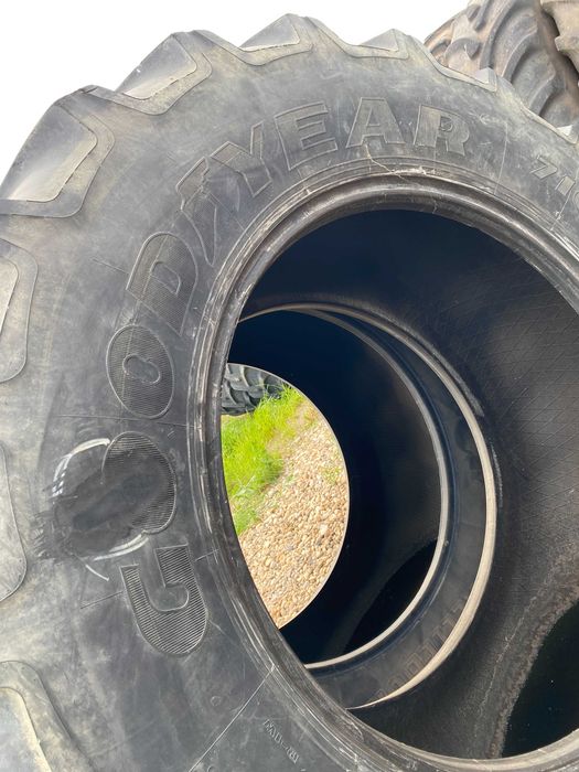 Cauciuc Goodyear 710.70 R42