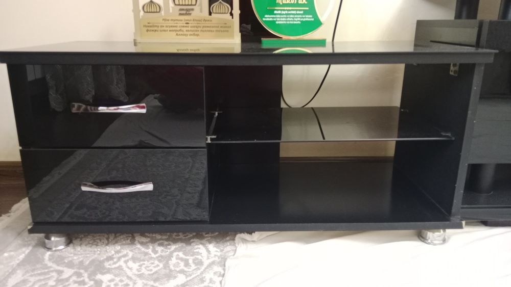 Pastafka tekvizor qoyadigan