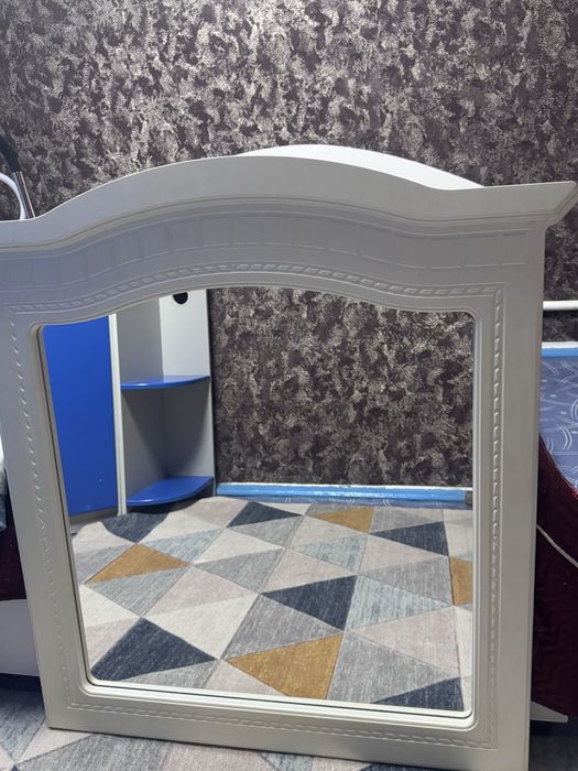 продам зеркало в отличном состояние