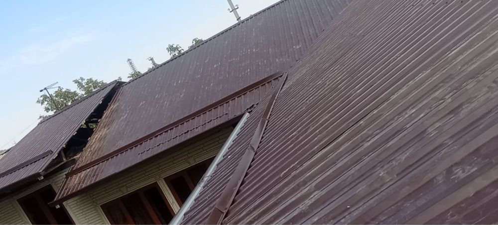 Tom ustalari.  tom yopish,eski tomni yangilash,turba tarnov, silift