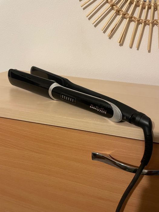 Vând Placă Păr  Babyliss Paris nefolosita