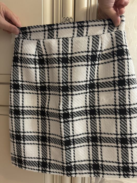 Юбка и костюм для девочек(новая)