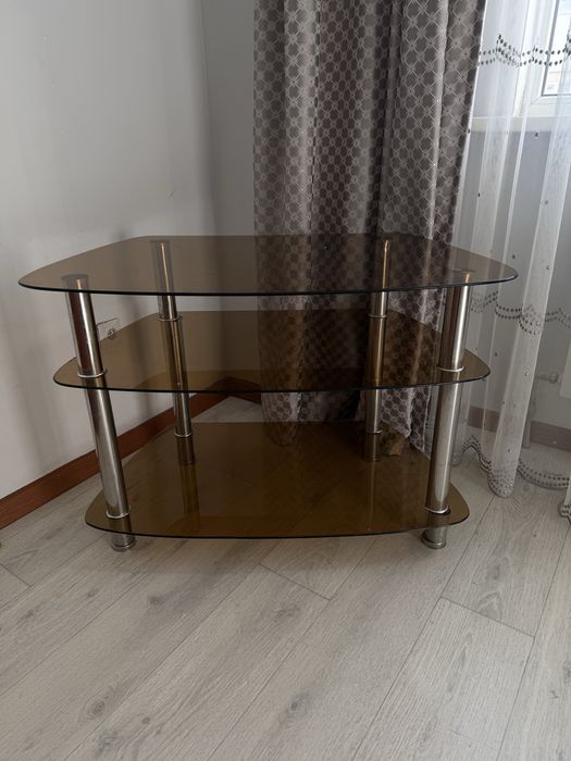 стеклянная подставка (тумба)