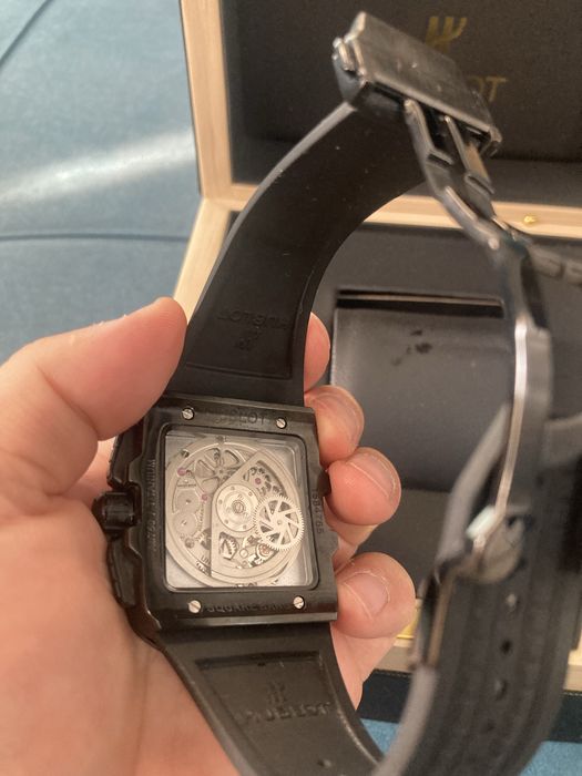 Продам часы Hublot