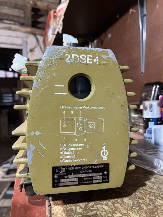 Вакум помпа 2DSE4
