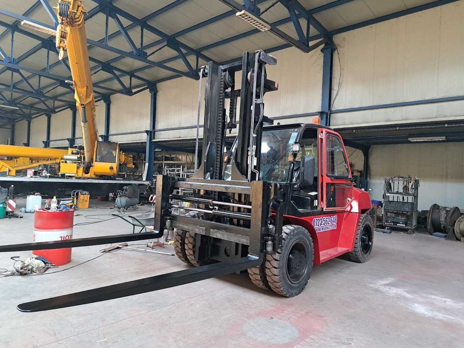 Inchiriem macarale 20-50 tone, stivuitoare mari  5-10 tone si vindem