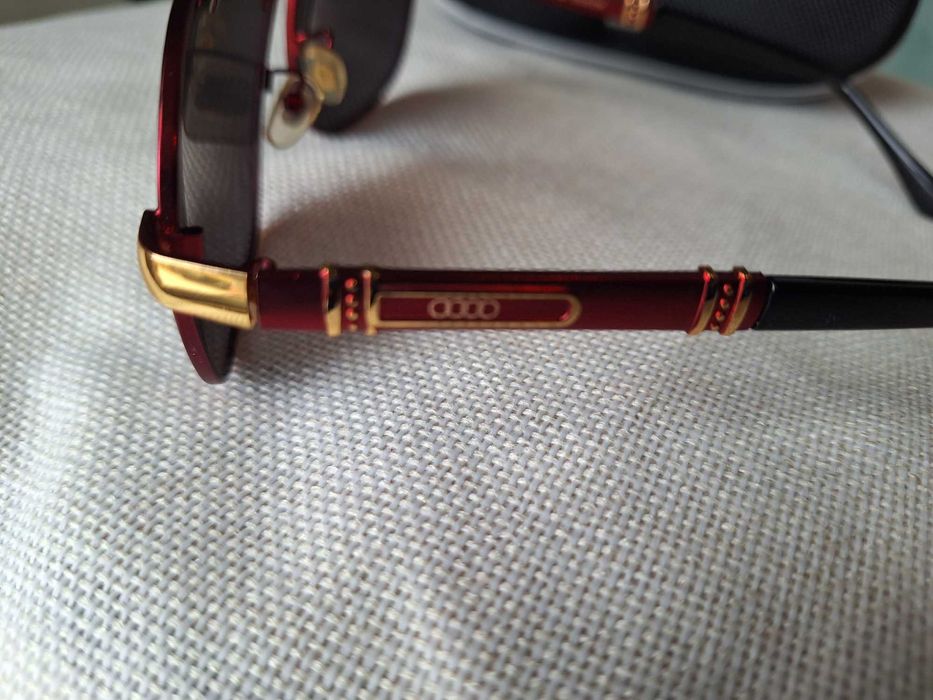 Продавам оригинални очила AUDI