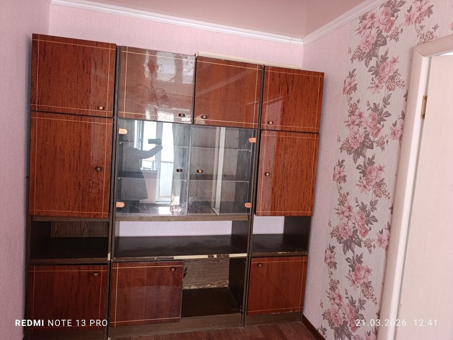 Продам шкаф с полками