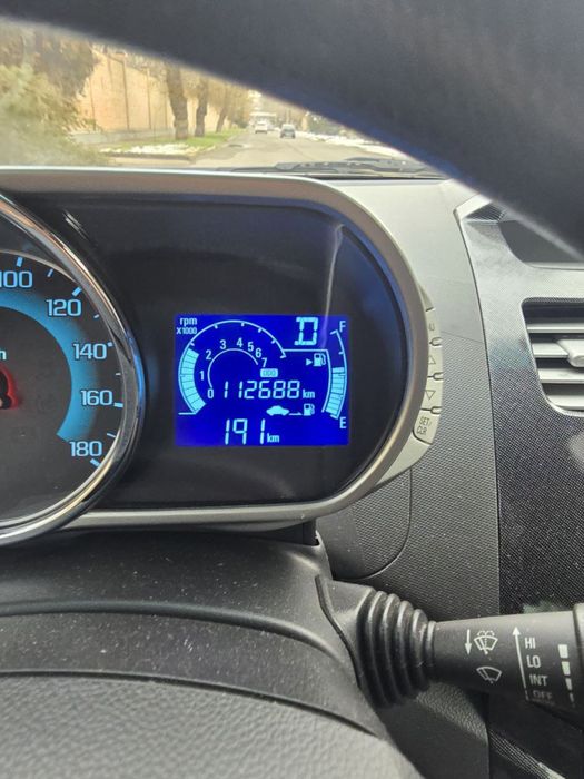 Шевролет спарк автомат 1.25 заводская коробка без дтп один хозяин