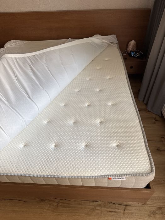 Vand pat cu somiera si saltea ferma ikea VATNESTRÖM