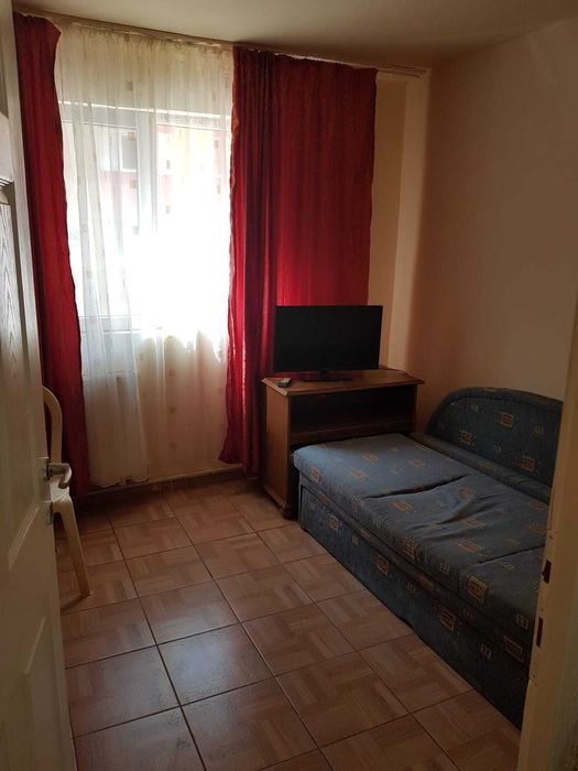 PROPRIETAR inchiriez garsoniera zona UMT