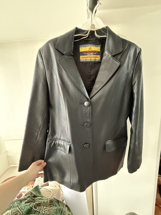 Кожаный пиджак плотный качественный