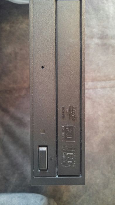 Рабочий дисковод для компьютeра