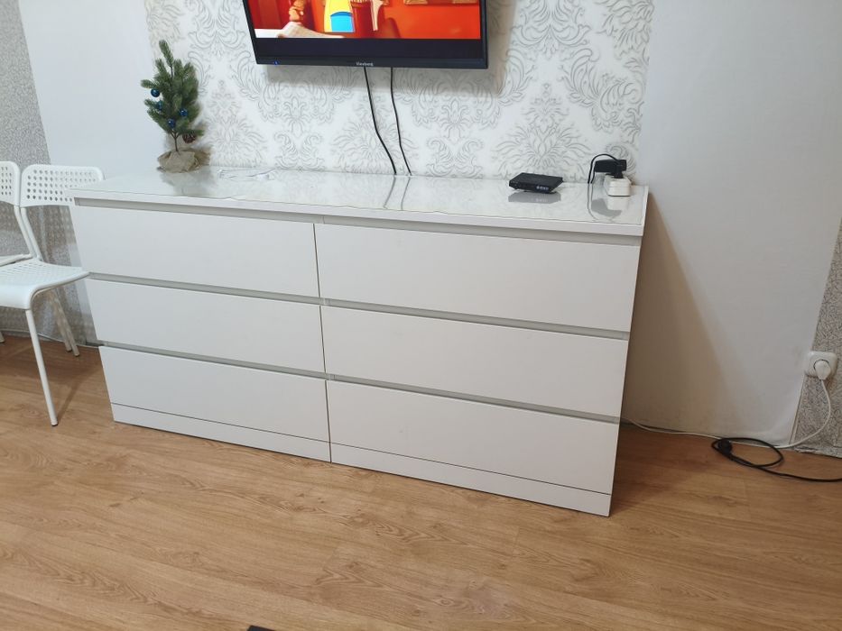 Продам комод и стеллаж Икея