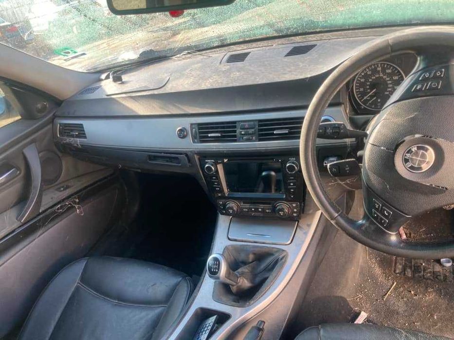 BMW E90 320i N46B20B бмв е90 320и н46б20б на части