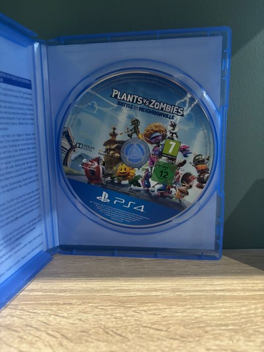 Продам PS4 1TB в идеальном состоянии