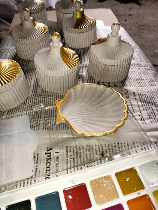 Той бастар. Подарки. капилка . Т. Б