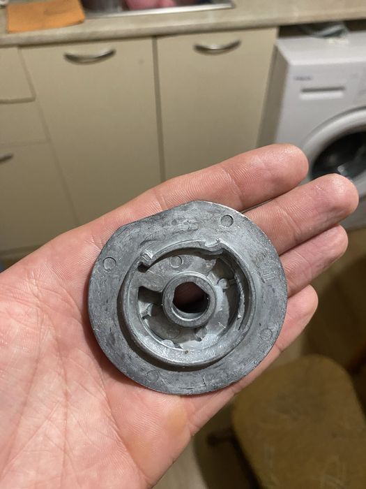 ЕВРО Монетници и дискове за машина за топчета и капсули