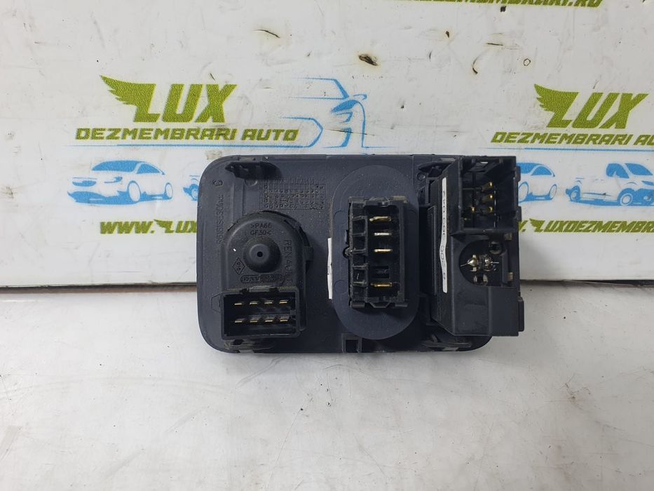 Buton reglaj faruri 8200060042 Renault Clio 2  [din 1998 pana  2005]