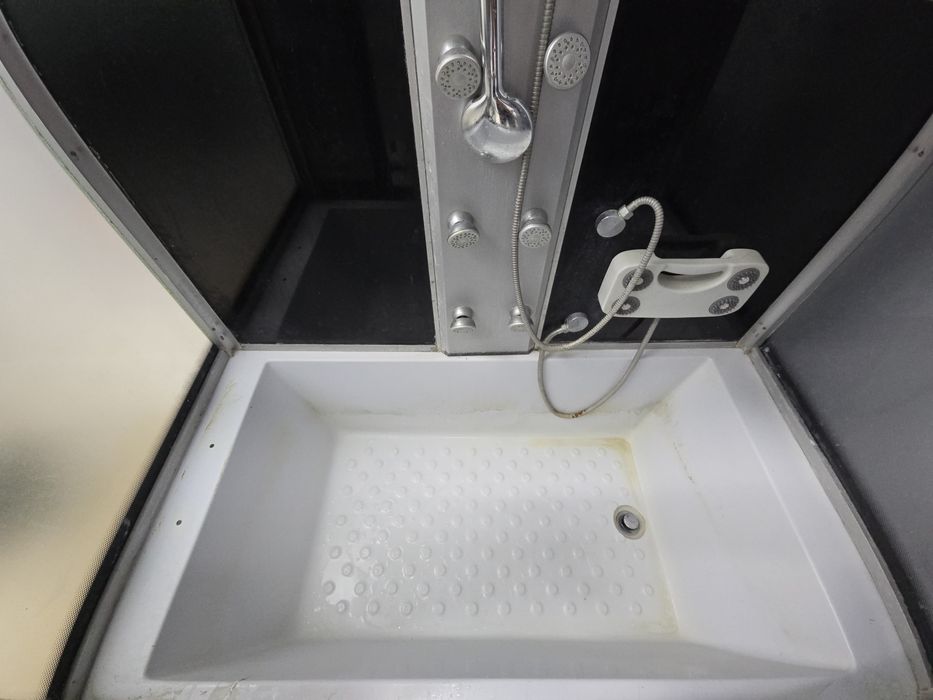 Душевая кабина б/у 150×85см