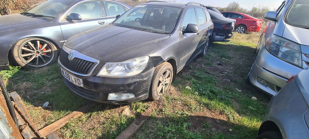 Skoda Octavia, на части.