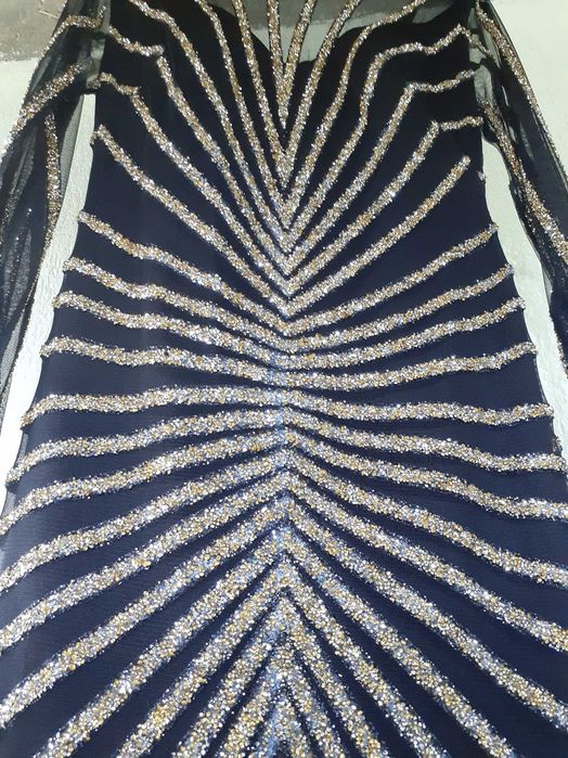 Официална рокля 40 размер