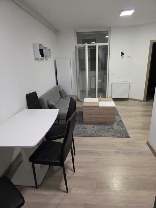 Inchiriez apartament regim hotelier Floresti