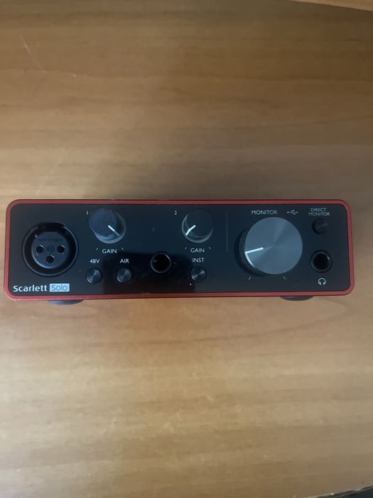 Vand Boxe Profesionale Adam T7V cu placa de sunet