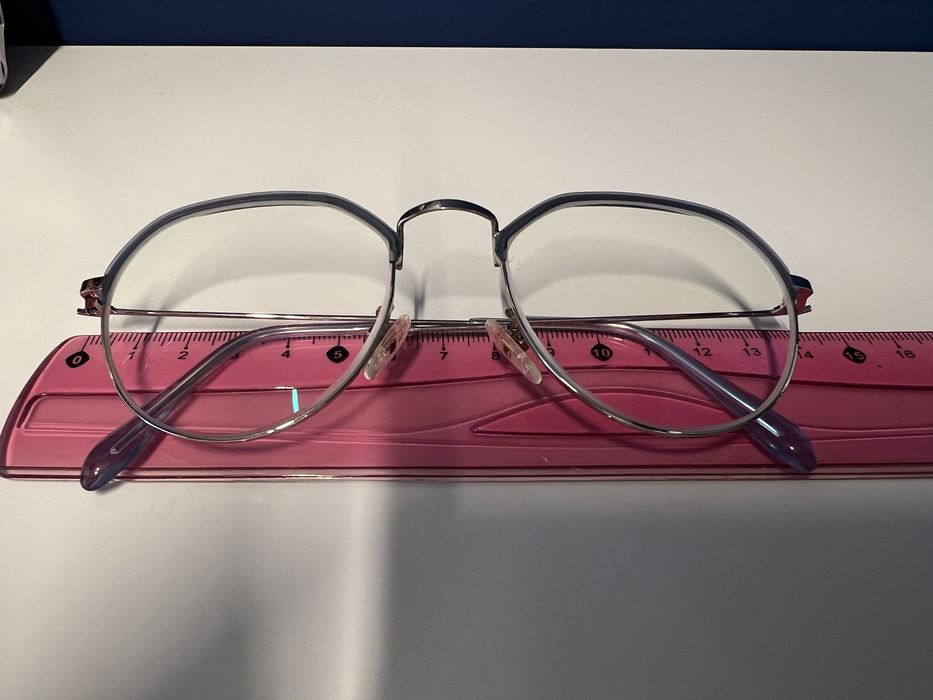 Елегантни диоптрични рамки