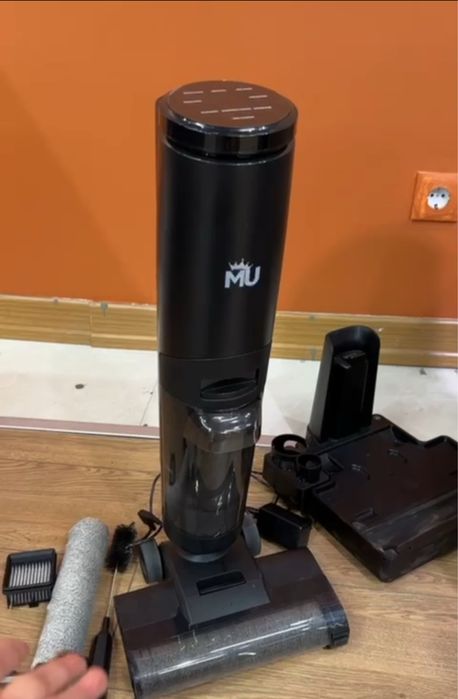Продам моющий вертикальный пылесос MU
