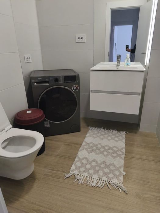 Închiriez apartament 2 camere – Bd. Timișoara nr. 56 B