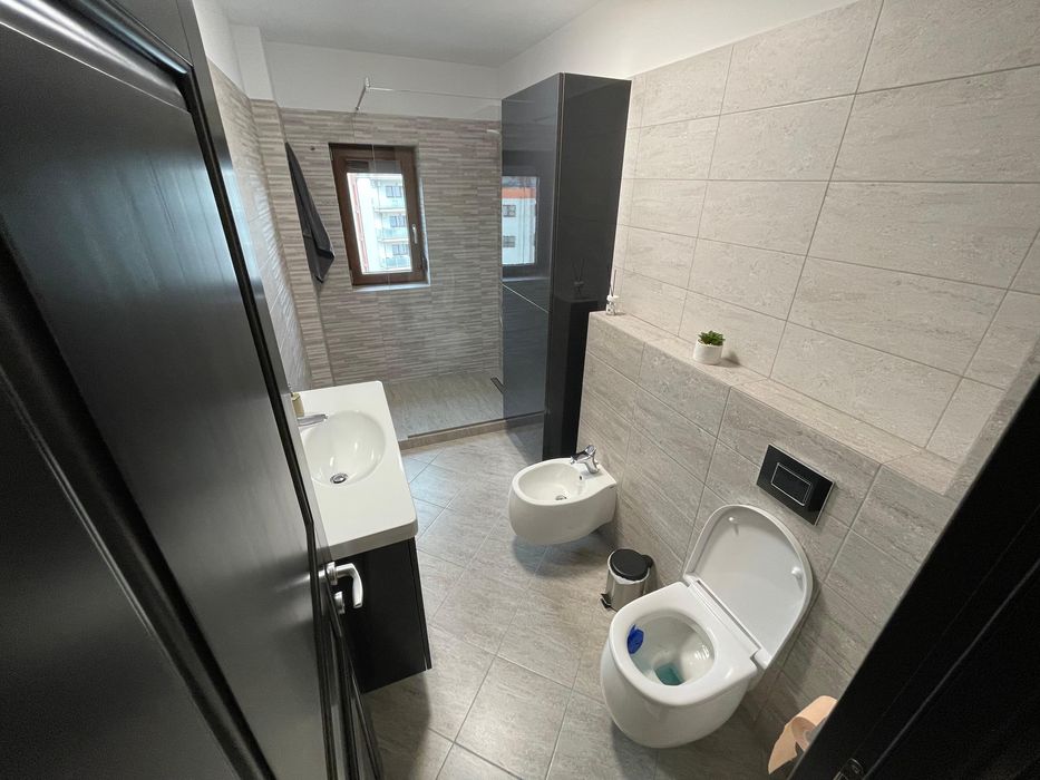 De inchiriat garsoniera moderna bulevard Dem Radulescu